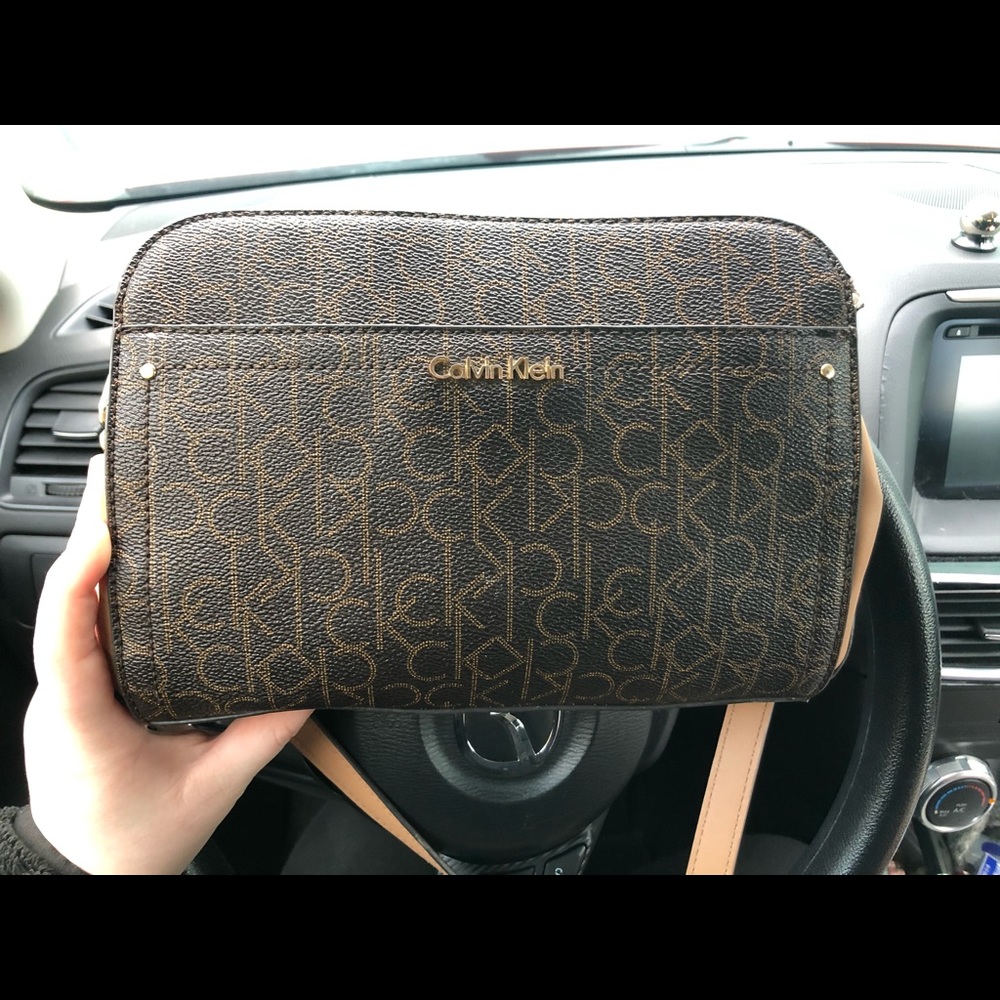 Calvin Klein crossbody